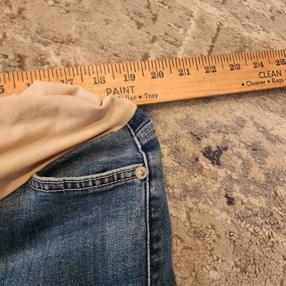 7 for all mankind maternity jeans.  Size 28 - Picture 12 of 12
